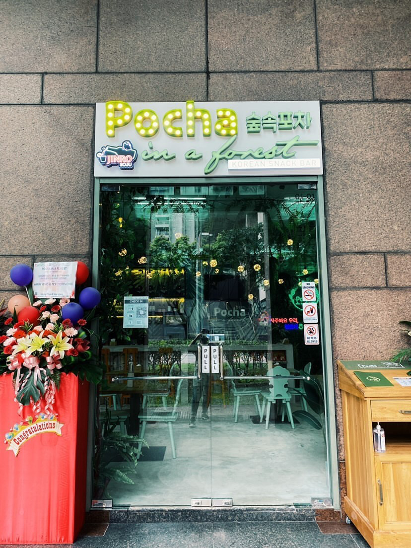 Pocha in a Forest storefront