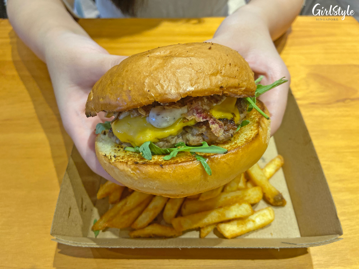 eatbox 2021 butcher the burger bar crispy burger