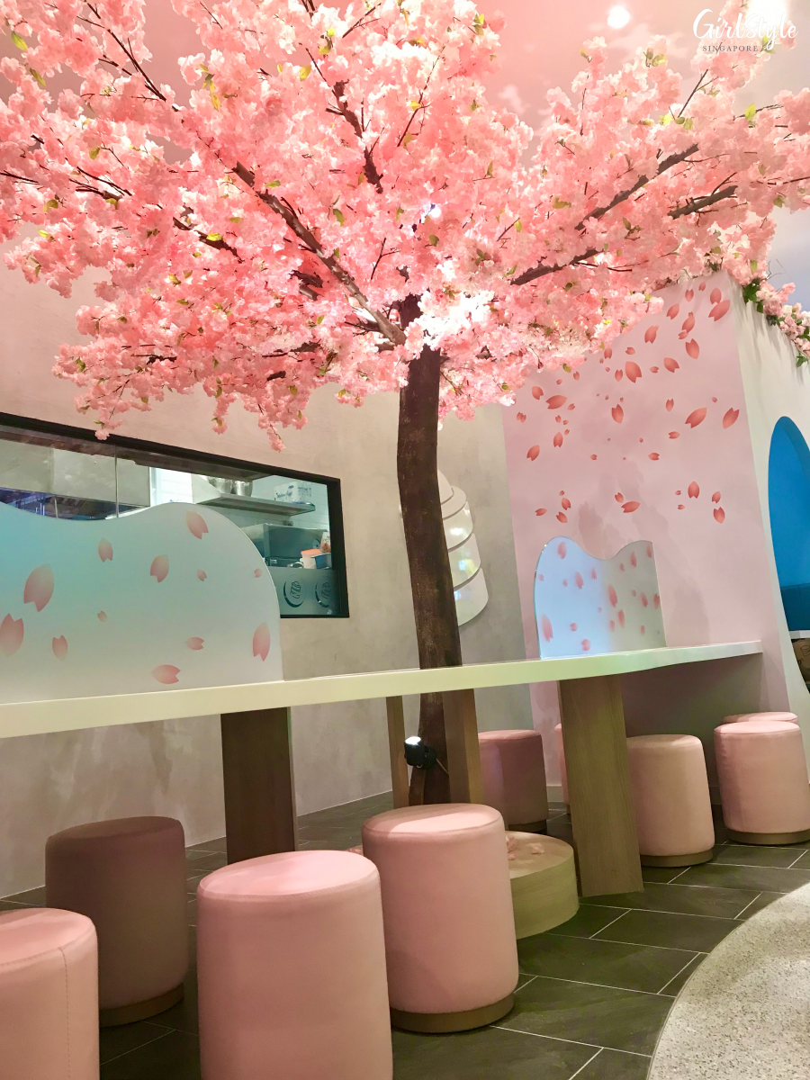 gram cafe vivocity sakura tree