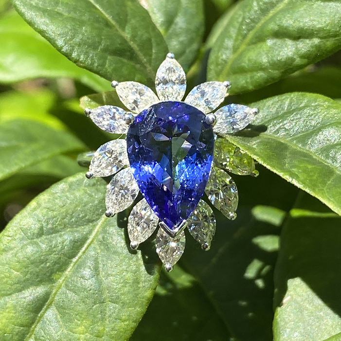 diamond-industries-sale-relocation_Tanzanite ring