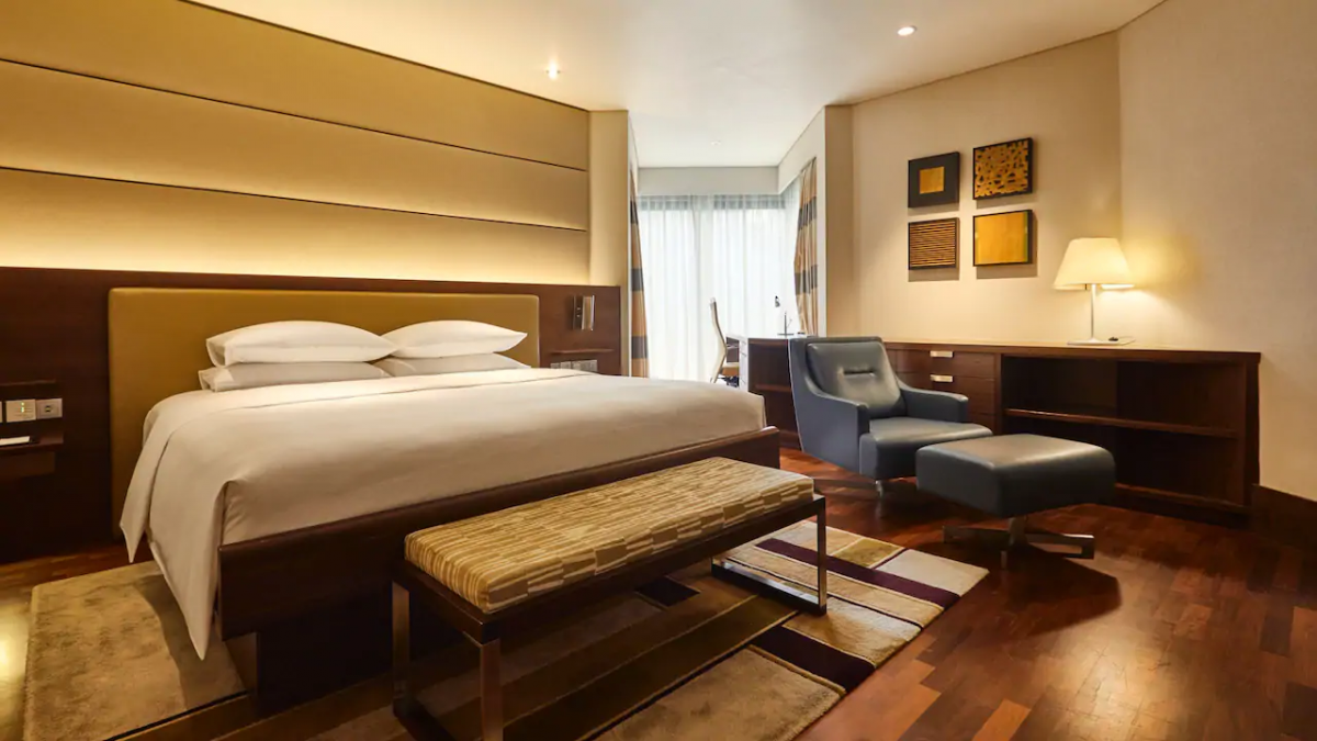 Grand Hyatt Singapore 1-for-1