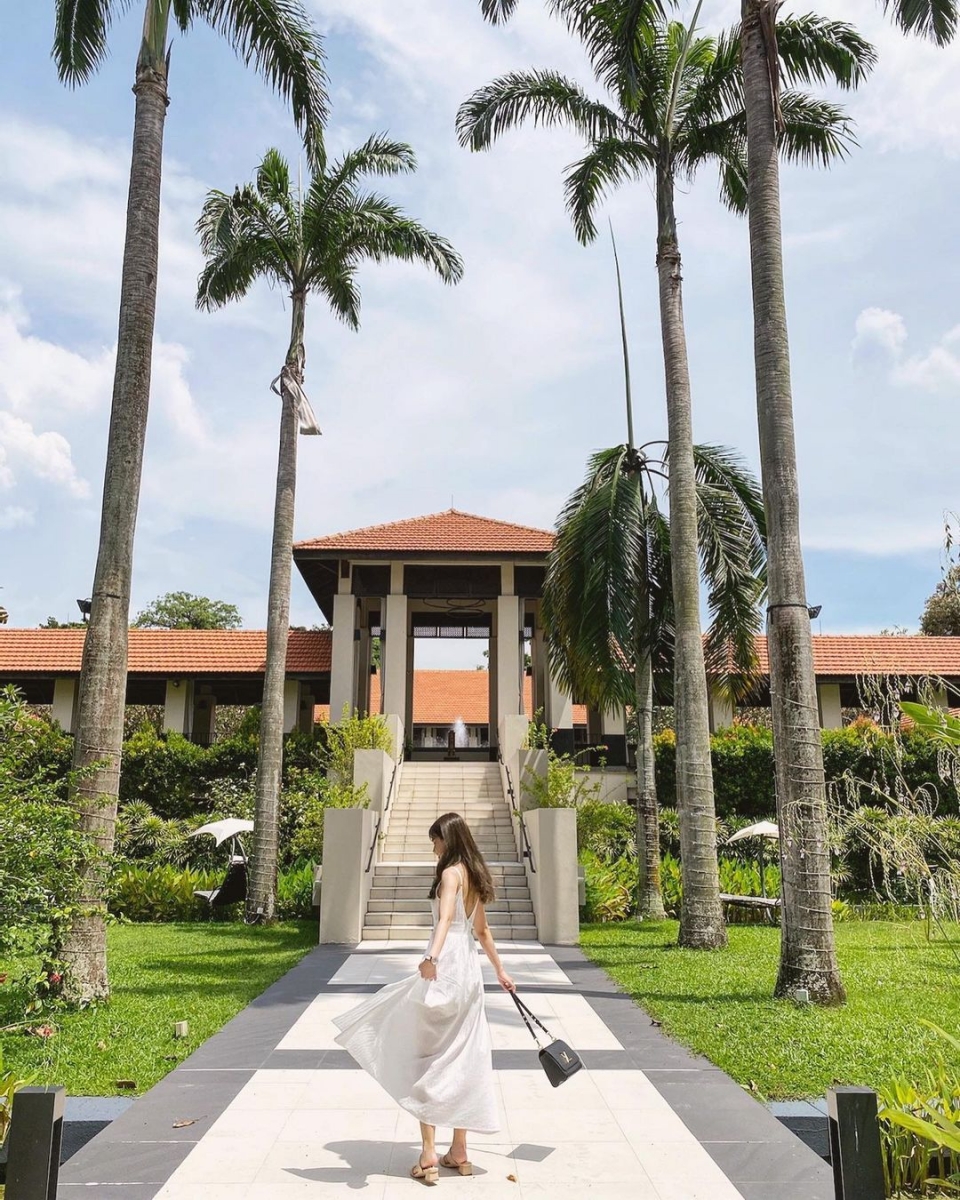 Sofitel Singapore Sentosa Resort & Spa entrance
