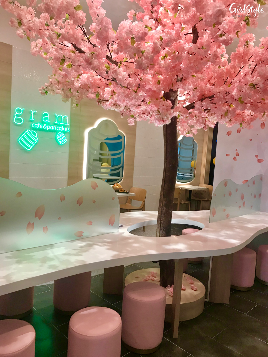 gram cafe vivocity pink cherry blossom tree