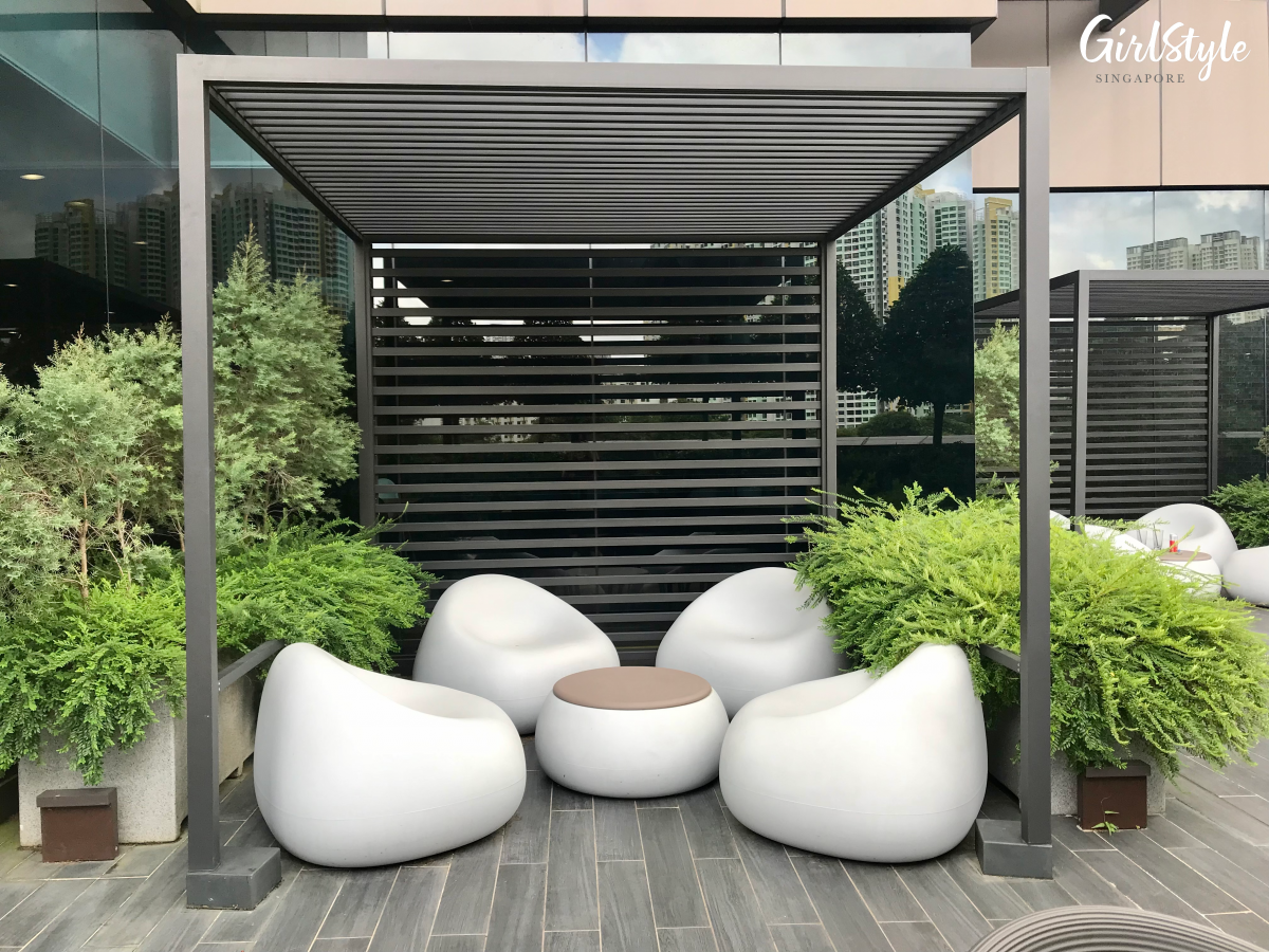 great world food junction food court outdoor rooftop lounge chairs