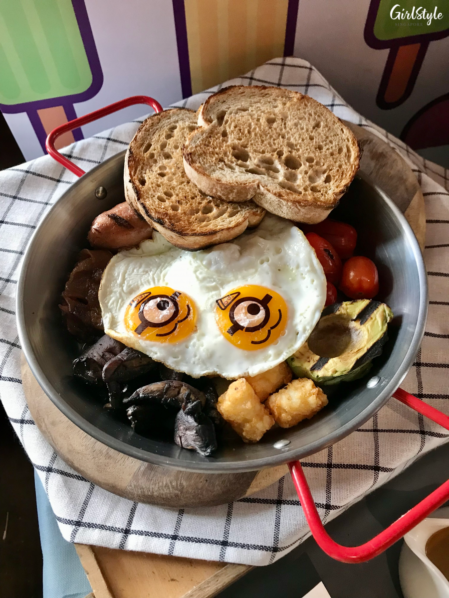 minion big pan breakfast at minions cafe singapore clarke quay