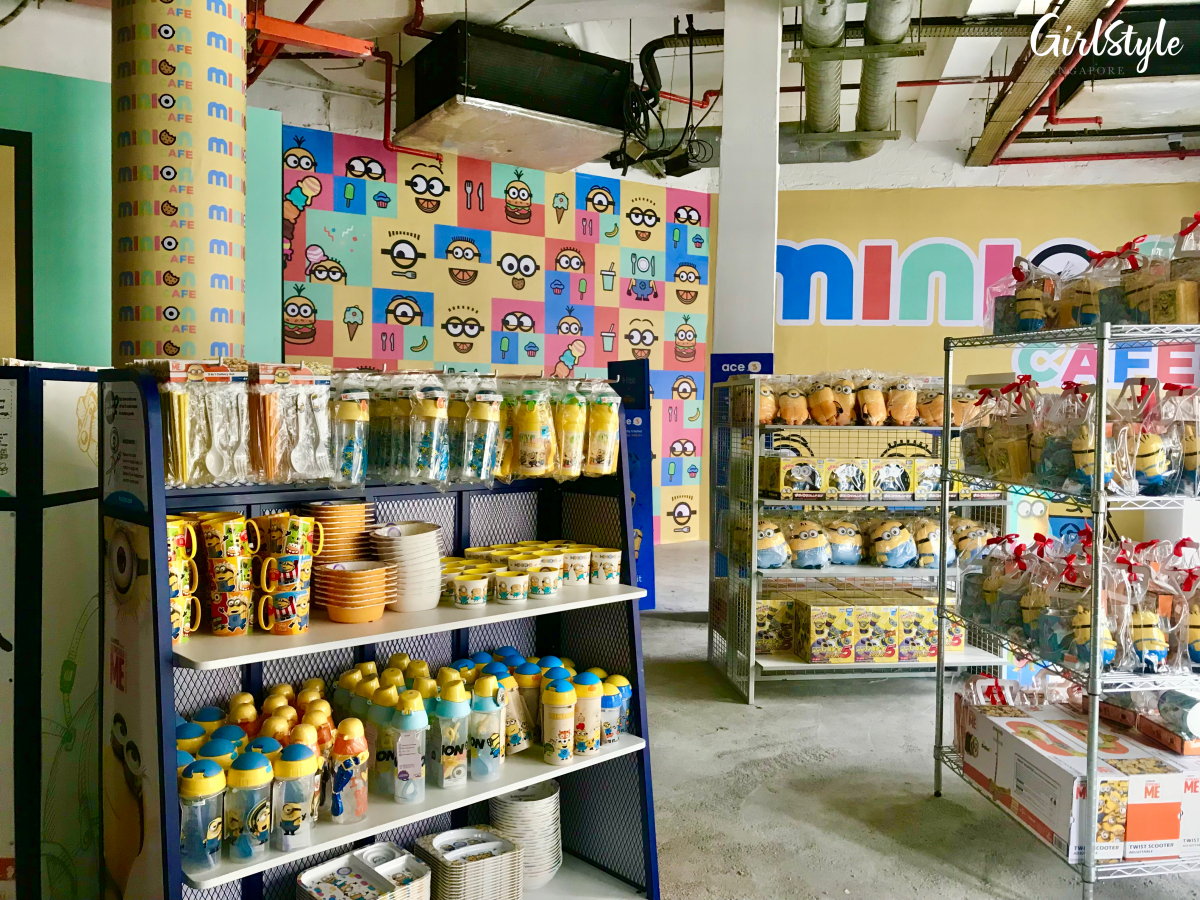 minions cafe singapore clarke quay merchandise store