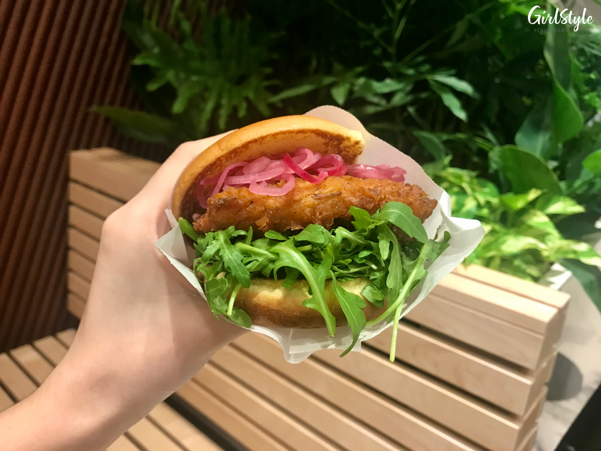 black truffle chicken burger at shake shack westgate singapore