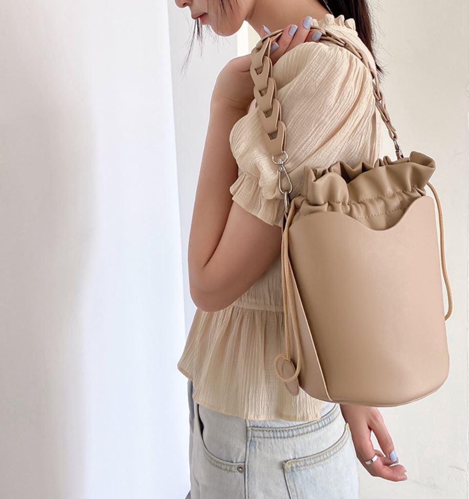 JENITH Drawstring Bucket Bag