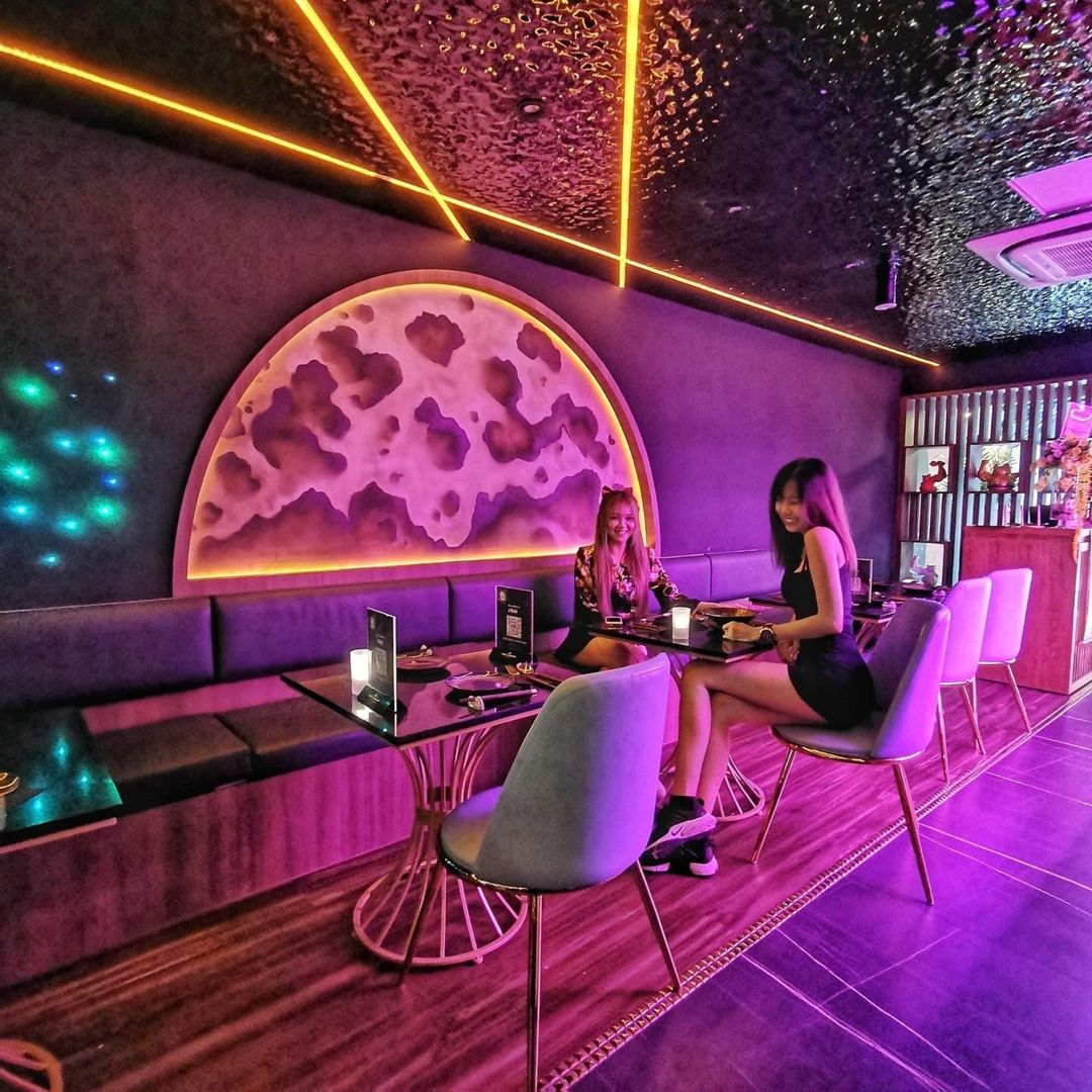 14-new-cafes-restaurants-in-oct-2021-galaxy-themed-interiors