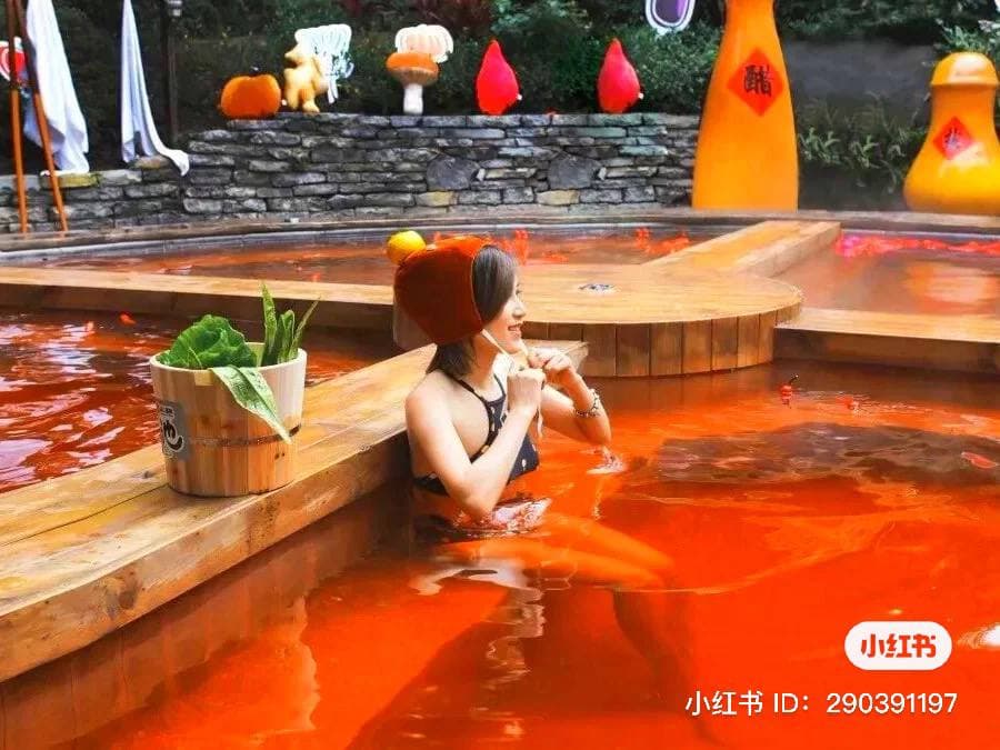 Rong Hui Hot Springs_Mala-Themed Hot Spring in China