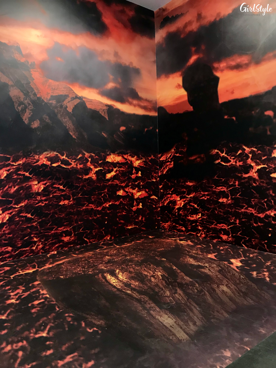 hell backdrop at haw par villa singapore