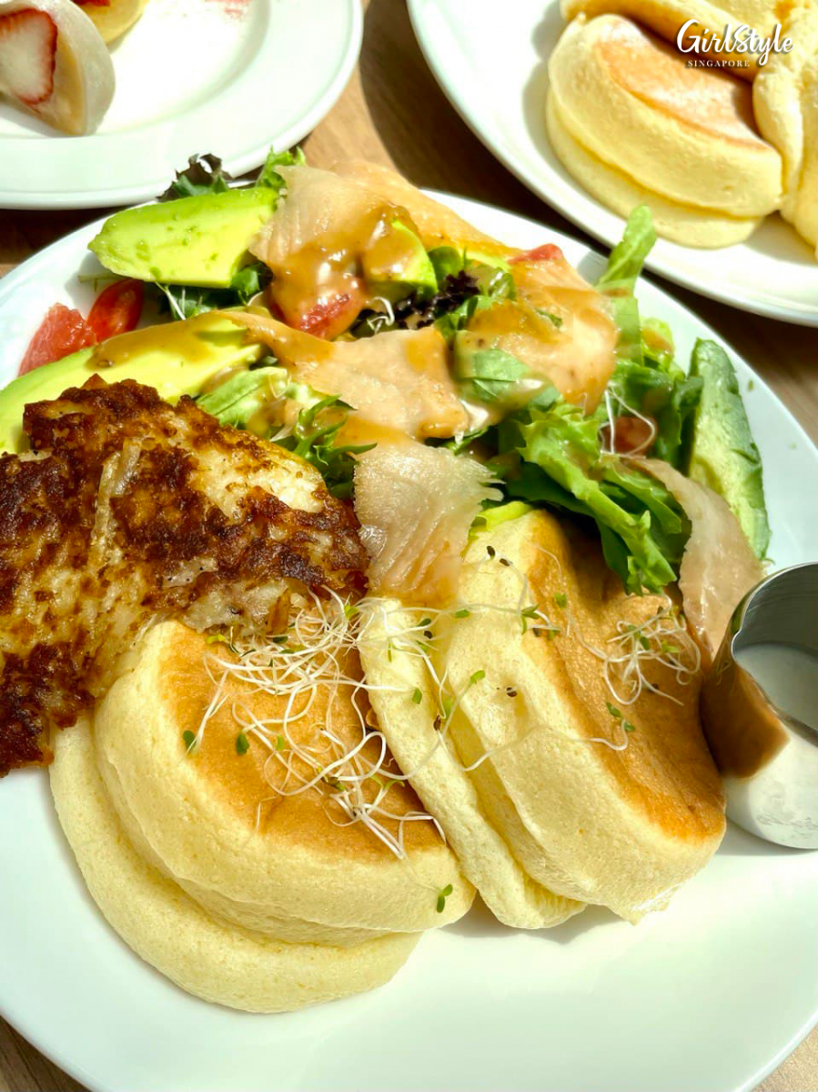 Flipper's Singapore Bugis Junction Exclusive Menu_Avocado Salmon Kiseki Pancake