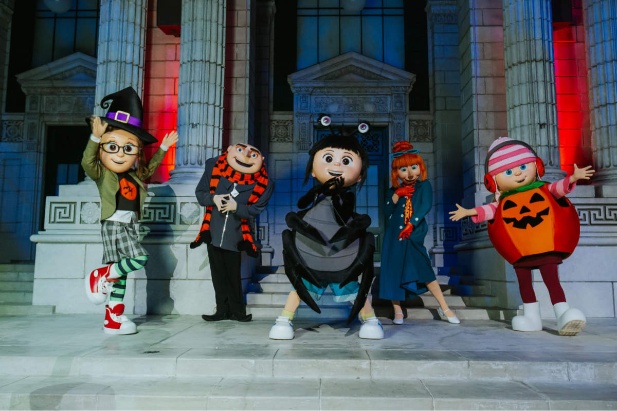 Universal Studios Singapore It's Showtime Halloween