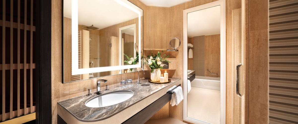 PARKROYAL COLLECTION Marina Bay Urban Room bathroom