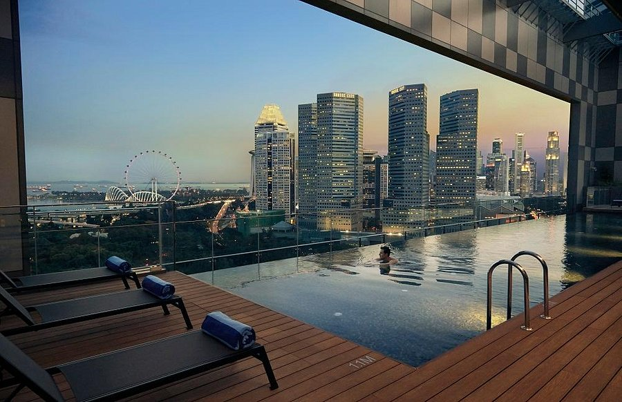 Pan Pacific Beach Road infinity pool