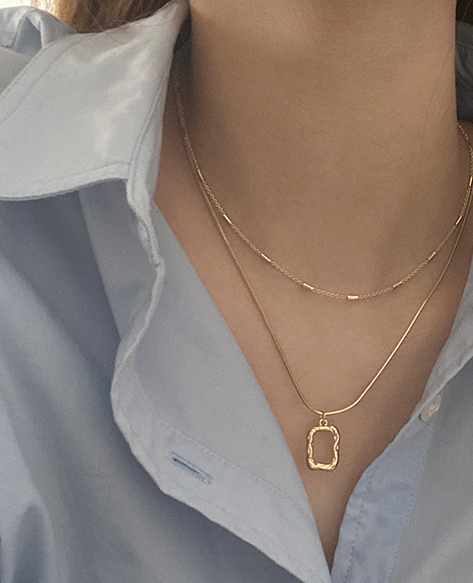 Double layered gold necklace