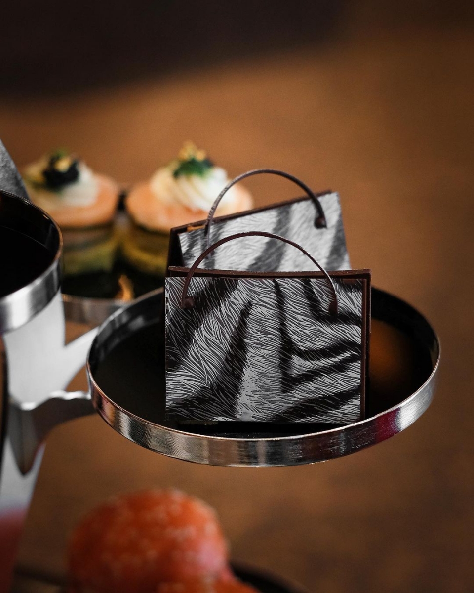 Fashionista Afternoon Tea @ Conrad Centennial Singapore_"Lapis" Purse