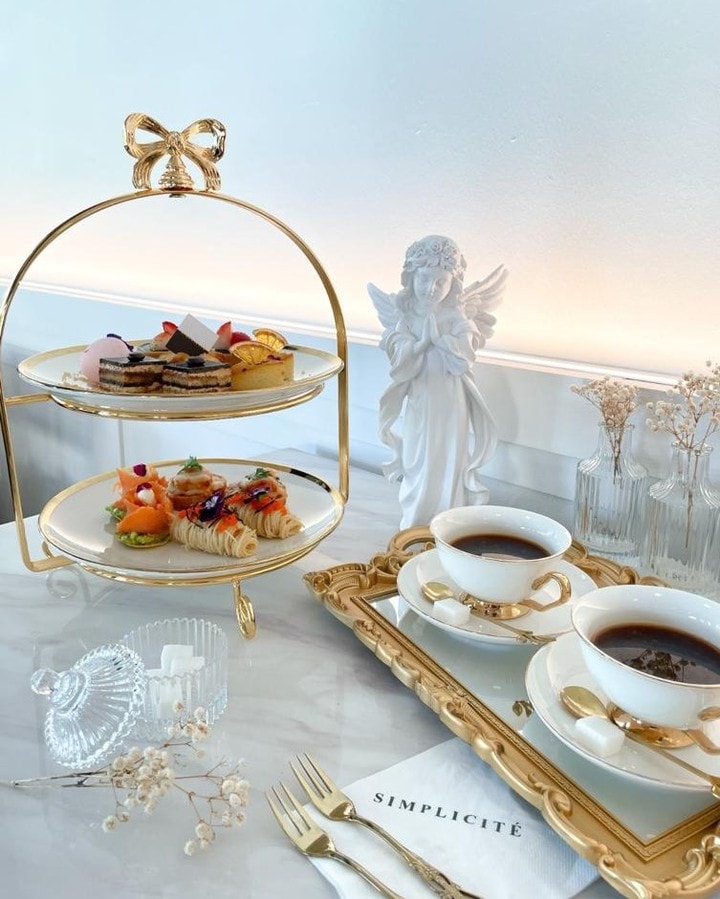 Simplicité's Afternoon Tea Set