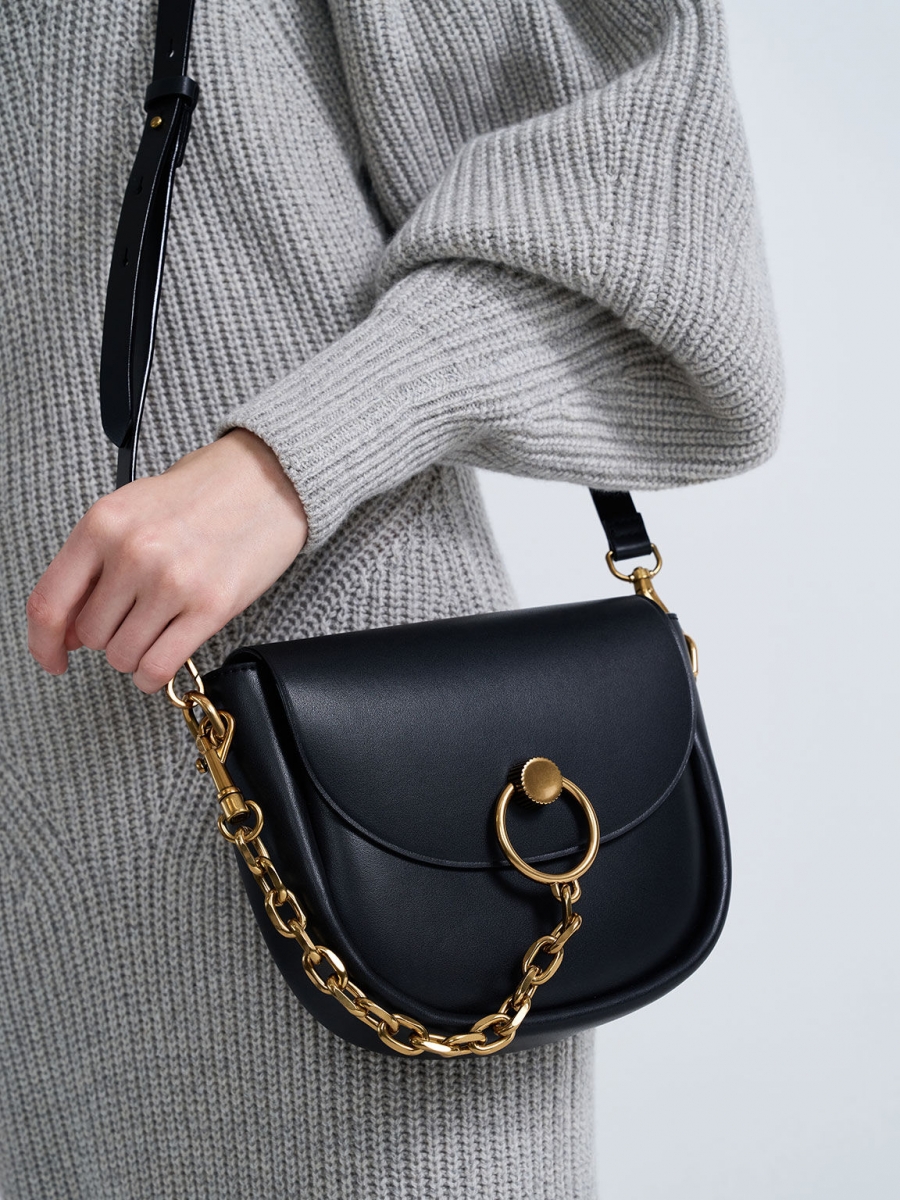 Charles & Keith Chunky Chain-Link Saddle Bag in Black