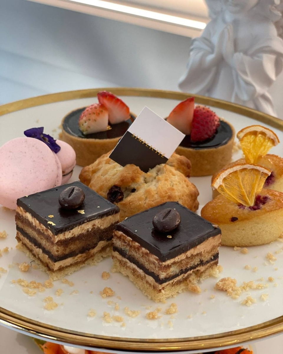 Simplicité's Afternoon Tea Set