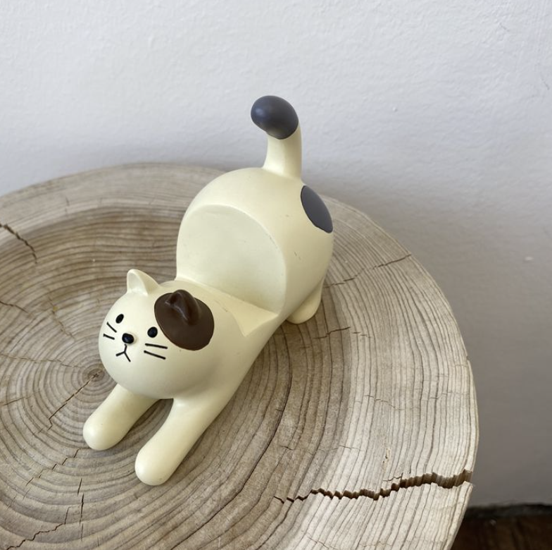 Sanmao cat stretching phone stand