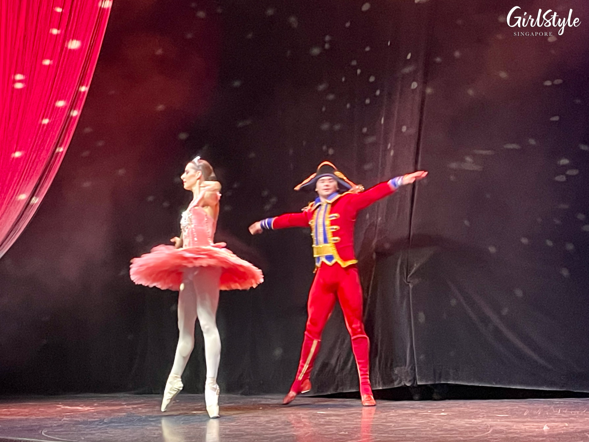 Dream Cruises Nordic Christmas Adventure_Jolly Holly