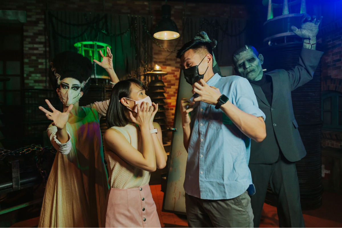 Universal Studios Singapore It's Showtime Halloween