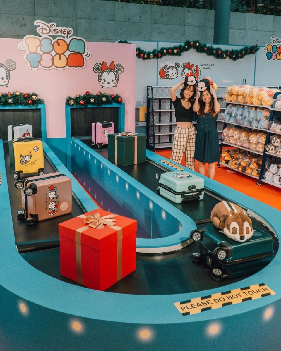 Disney Tsum Tsum exhibition Changi Airport Christmas 2021