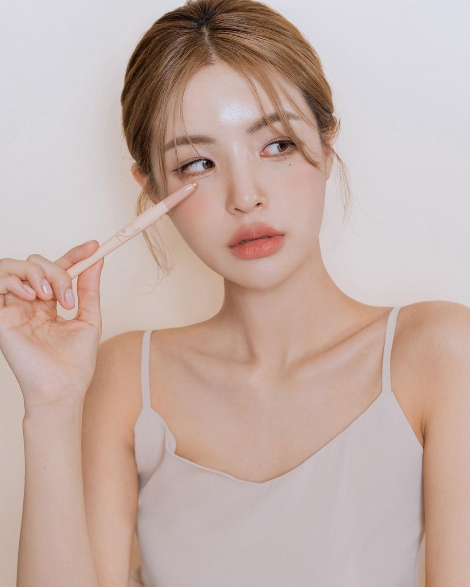 Korean makeup artist 안다 ANDA