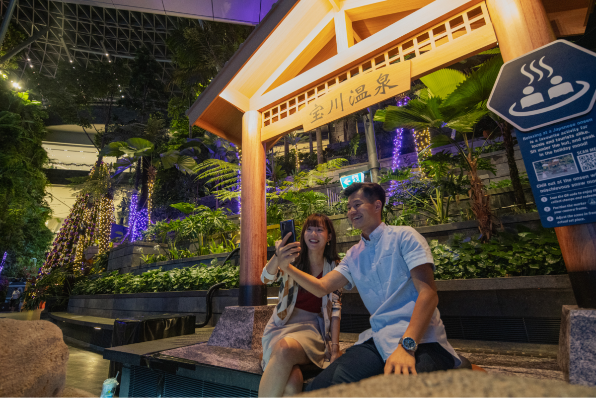 Jewel Changi Christmas 2021 decorations