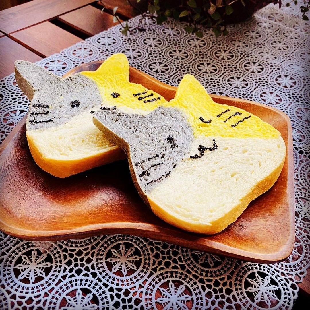 Cat-shaped milk bread by Cai Mama Shop