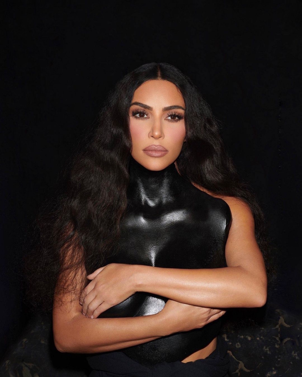 Kim Kardashian in black body paint