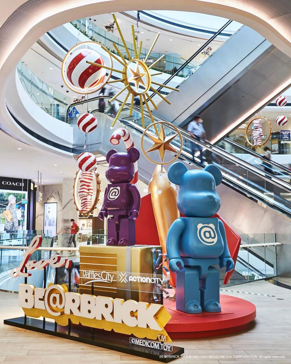 Giant BE@RBRICK installation Singapore