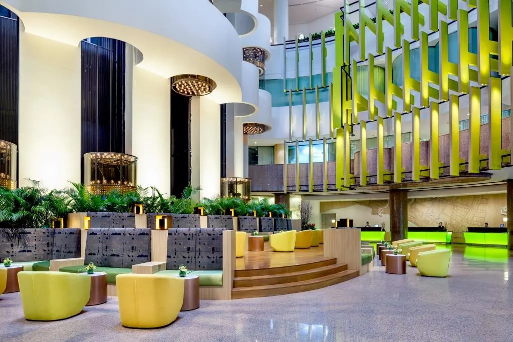 55% off Festive Buffet at Holiday Inn Singapore Atrium