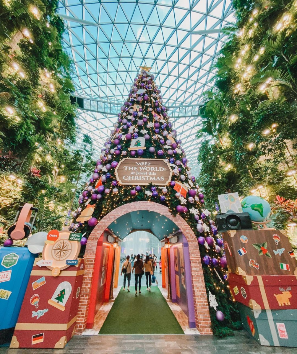 Jewel Changi Christmas 2021 decorations