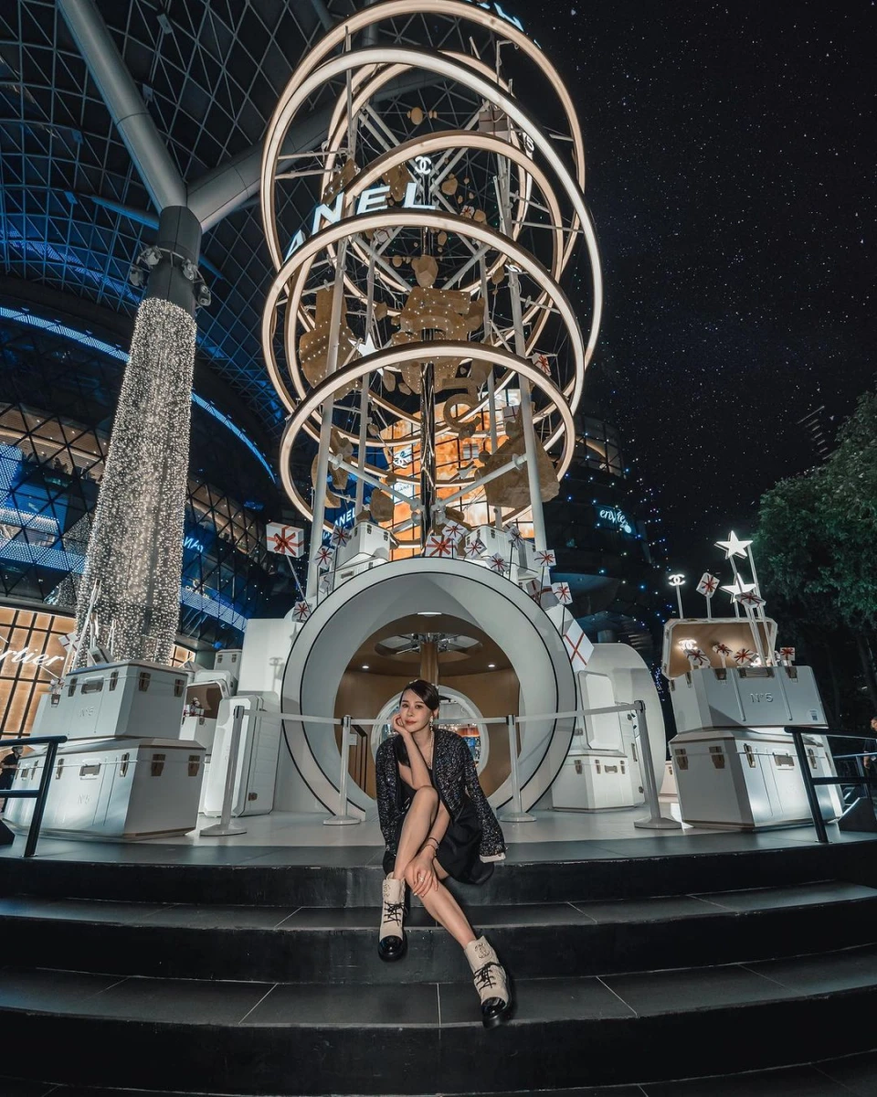 Chanel Holiday Cosmos-sphere Singapore Christmas 2021