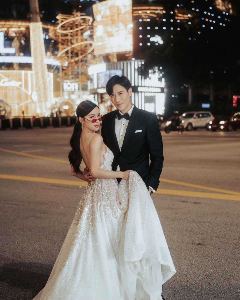 James Seah and Nichole Chang Min's pre-wedding photoshoot at Orchard Road