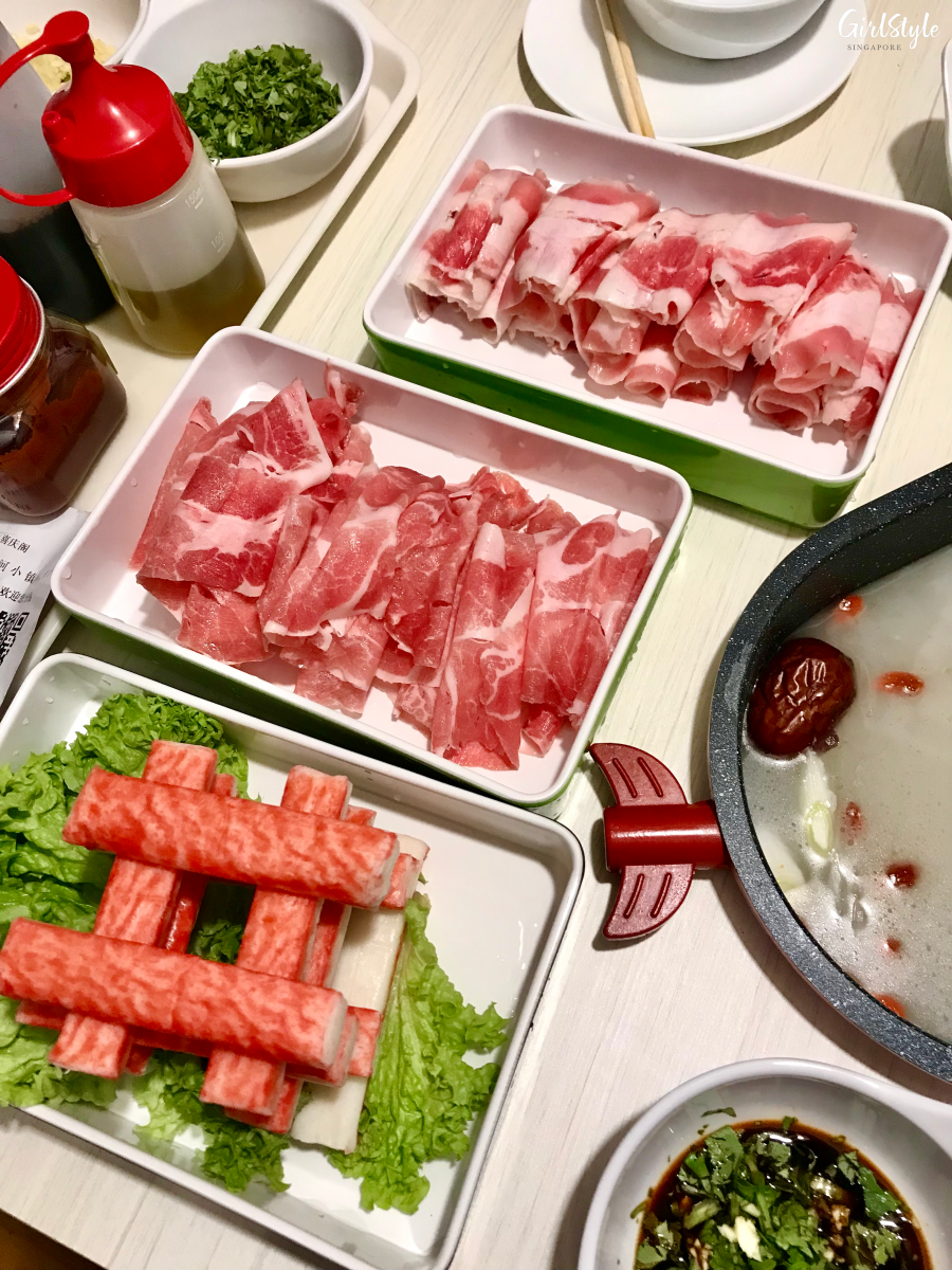 Meat dishes at 中河小镇网红餐厅 tent hot pot restaurant in Singapore