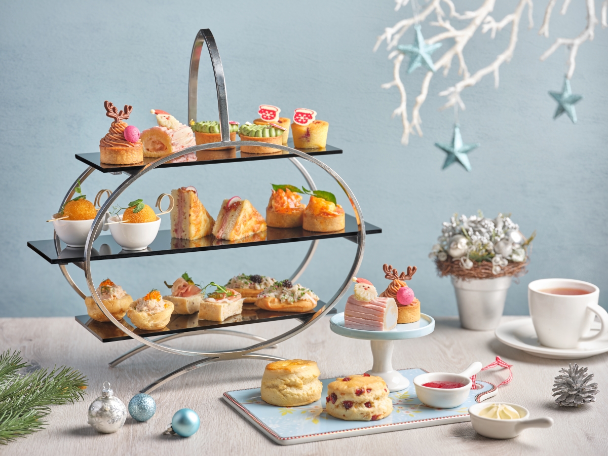 Christmas afternoon tea at PARKROYAL COLLECTION Pickering: Yuletide Tiers Of Joy 