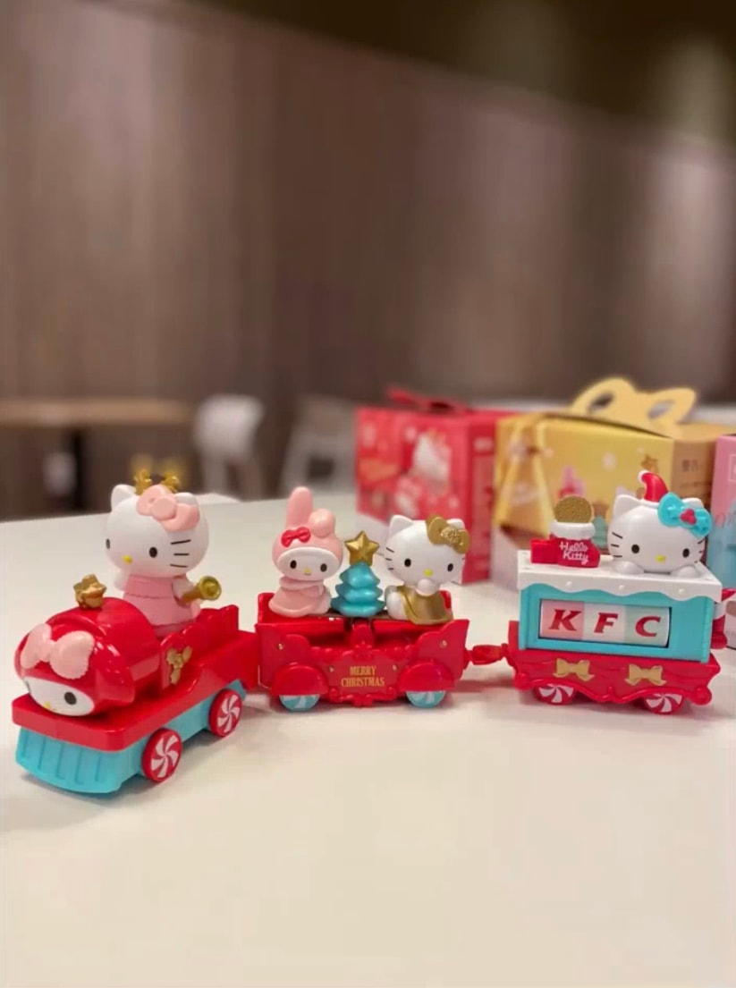 Hello Kitty x KFC China toy collection has playable elements