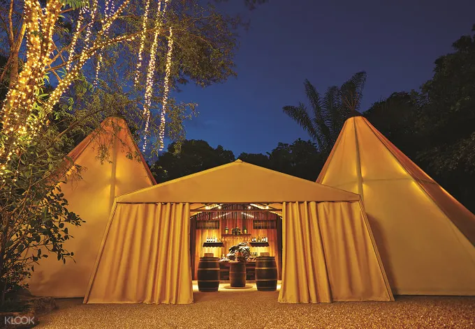 Night Safari Singapore tipi dining