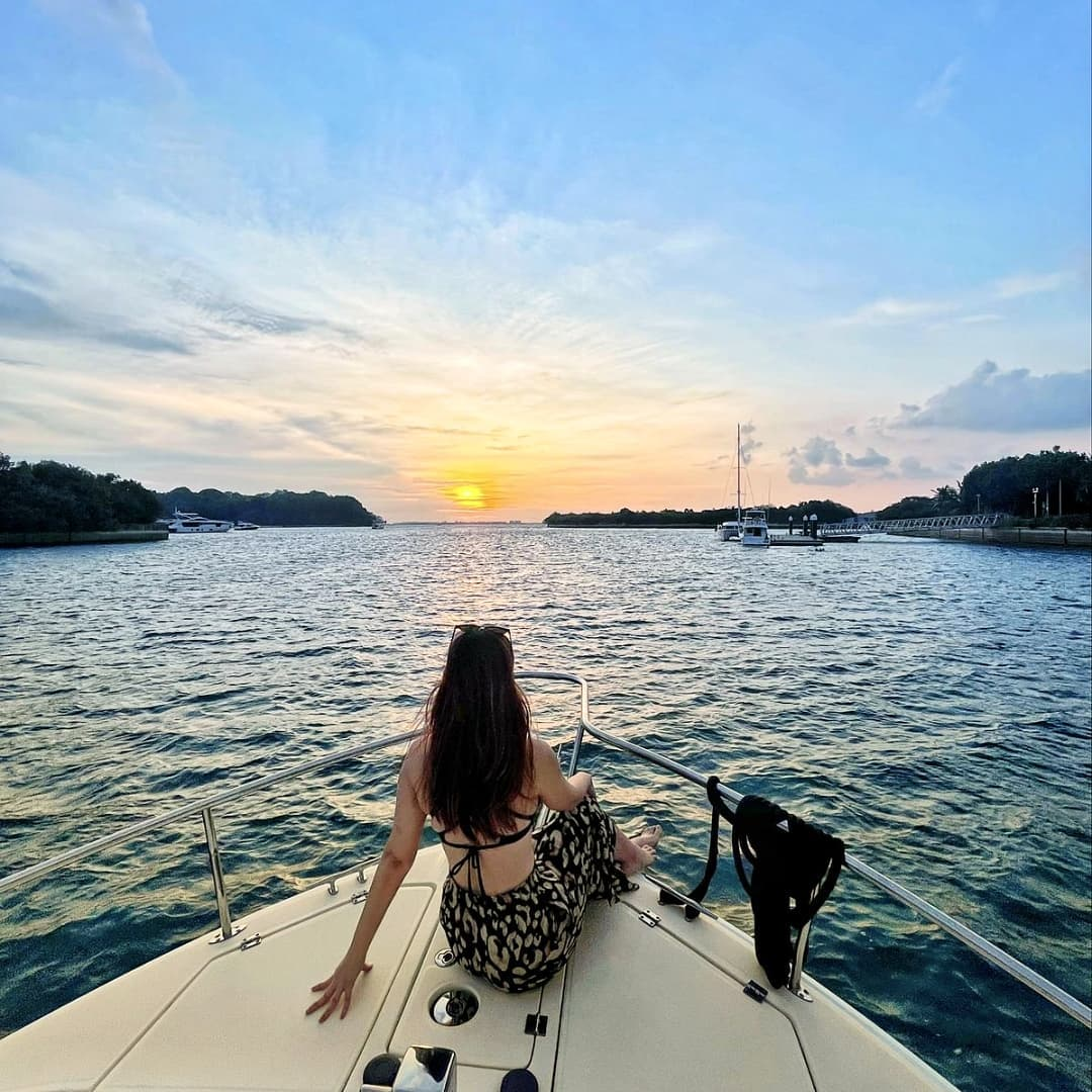 Yachtnic Singapore yacht picnic