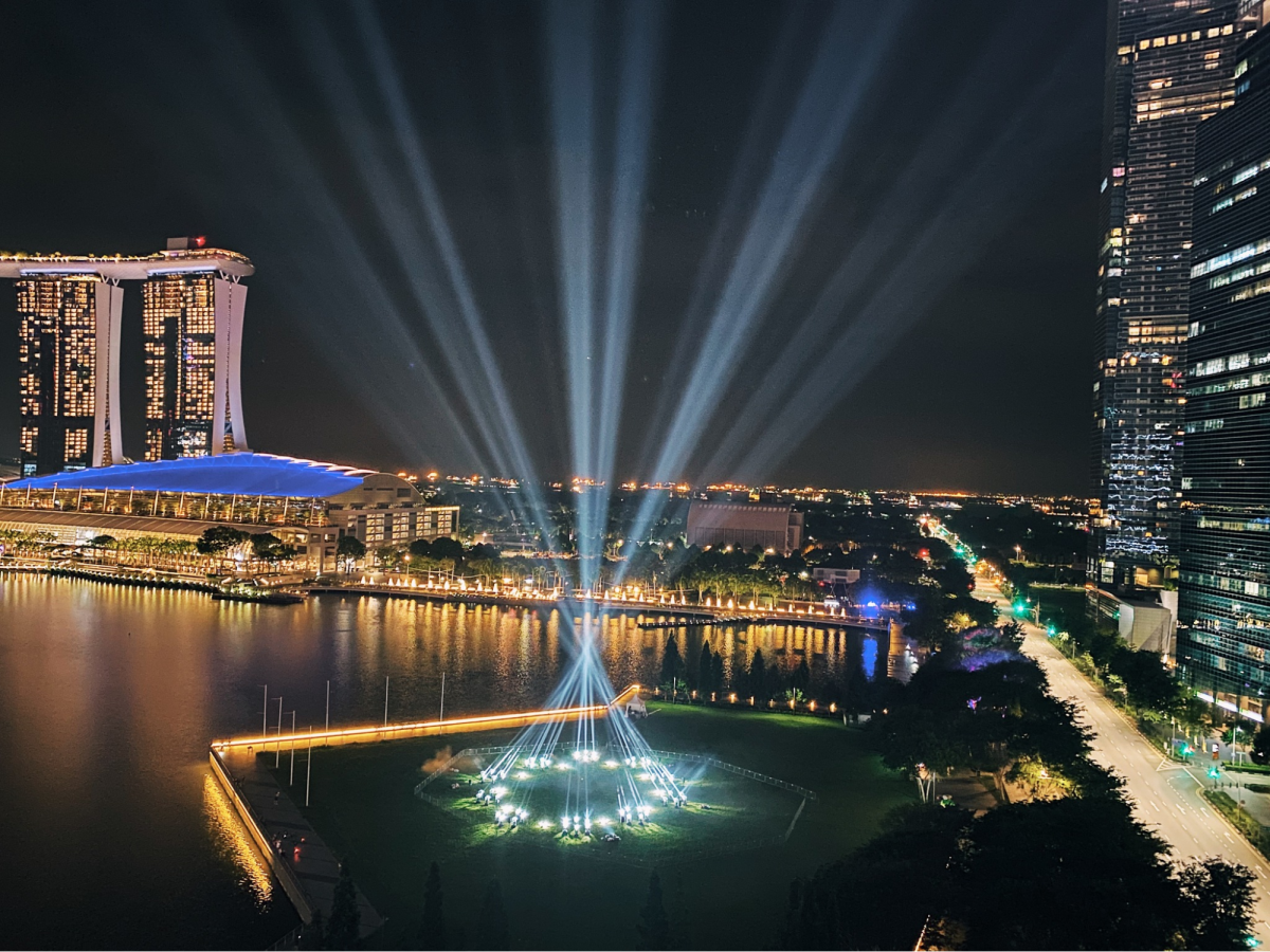Laser light show Marina Bay 2021