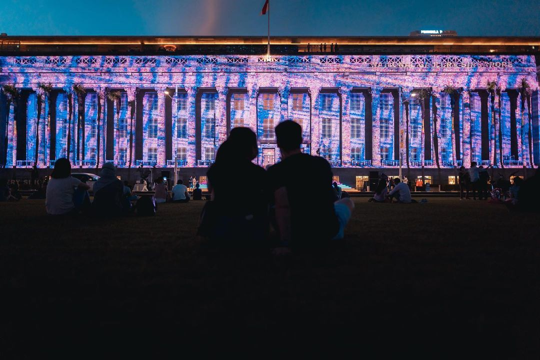 Light To Night 2022 Refractioned National Gallery light show