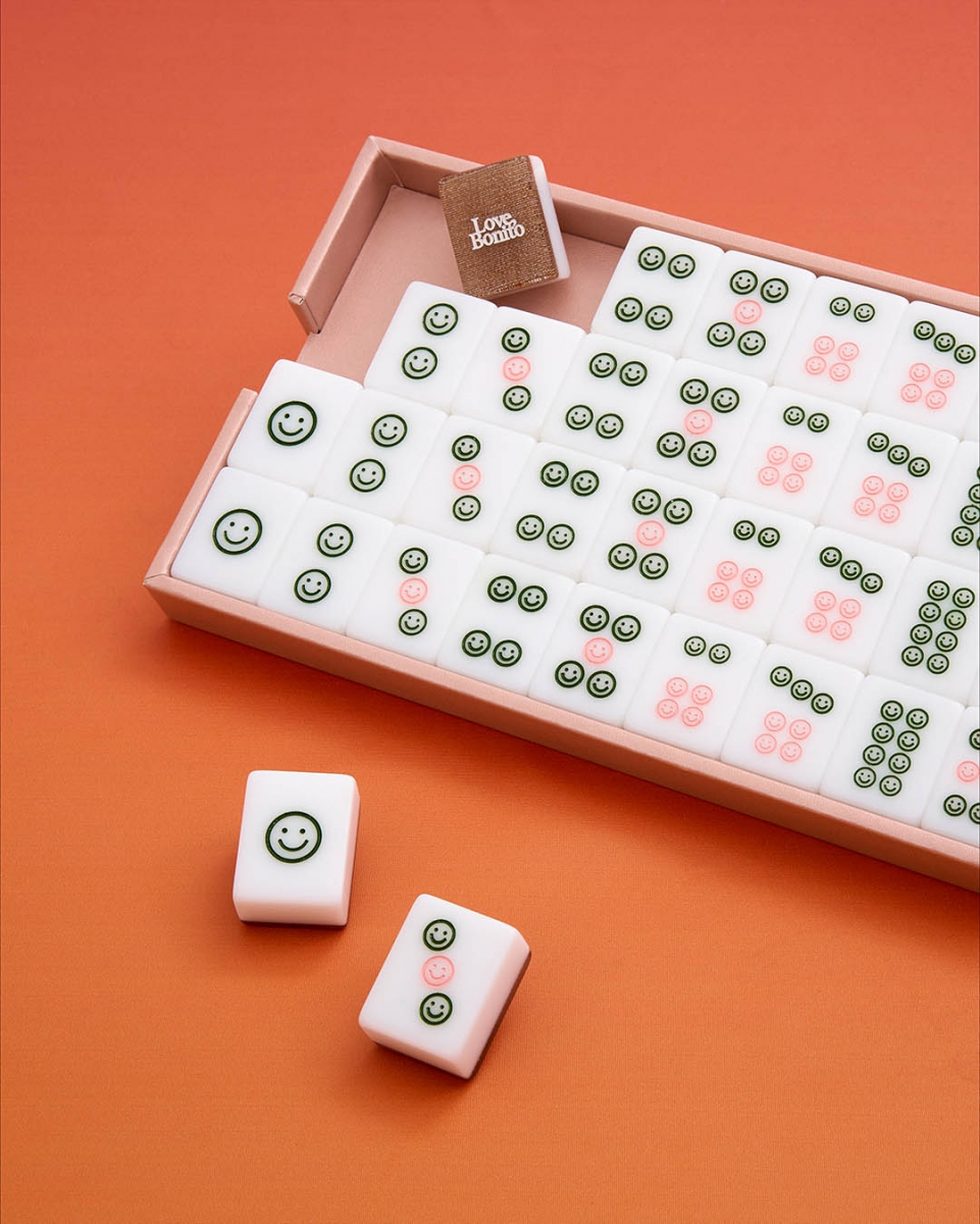Love Bonito's Mahjong Set 2022_circles titles featuring Love Bonito's signature smiley emoticons