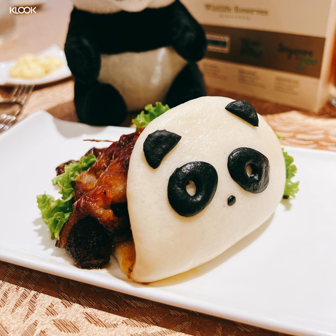Panda Gua Bao Lunch with Panda at River Wonders