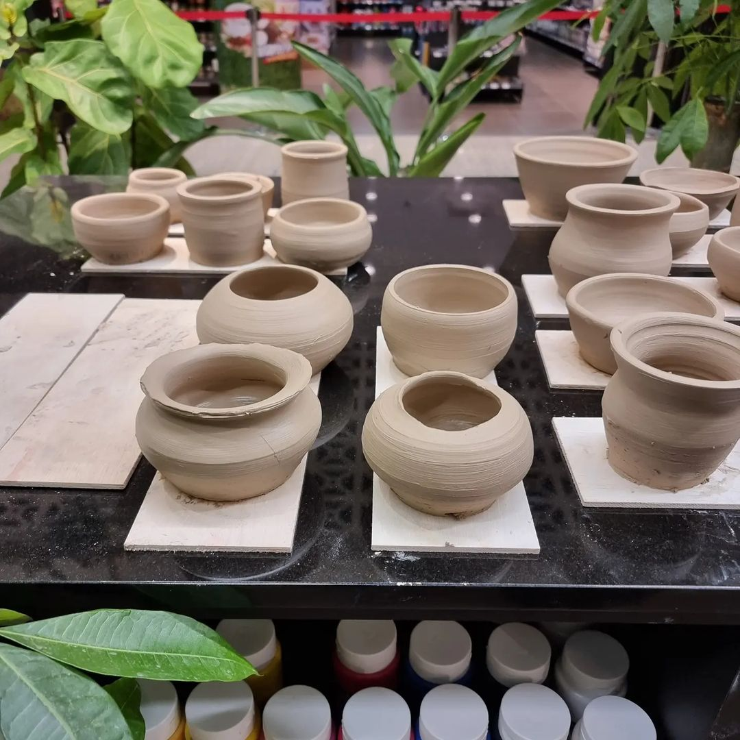 Am I Addicted Singapore pottery studio