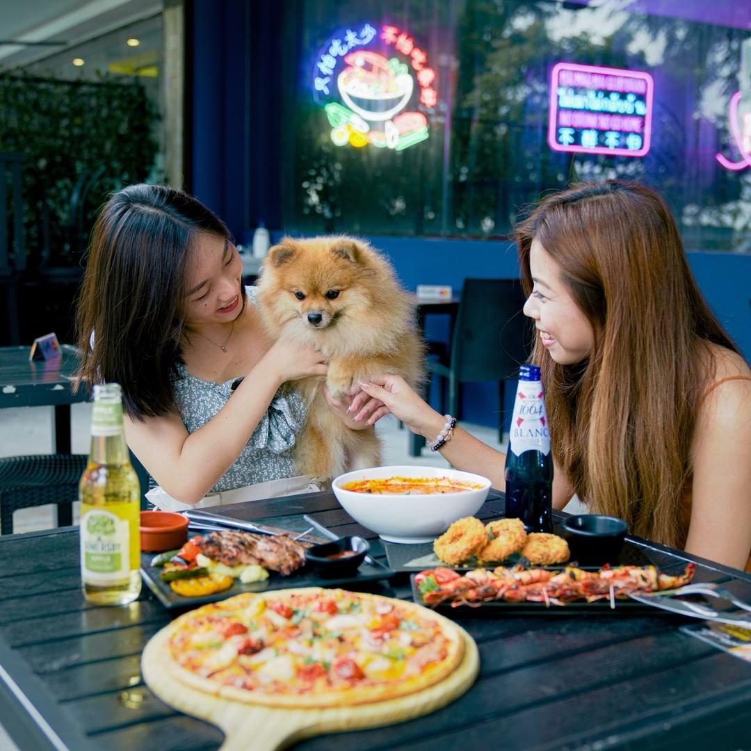 Atmosphere Thai Bistro