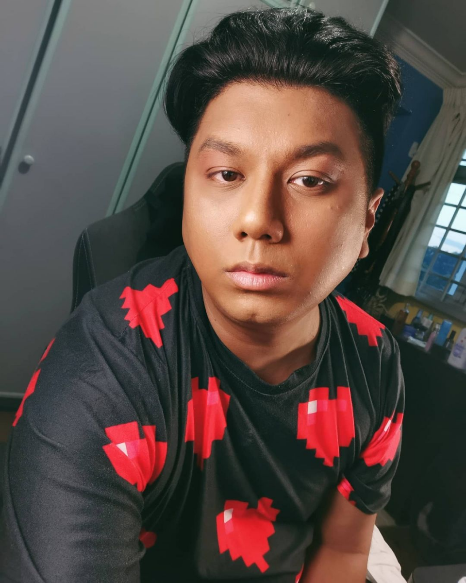 Dee Kosh to plead guilty for sexual offences