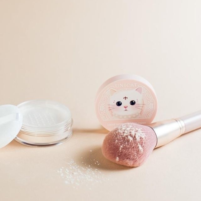 UNICAT Loose Setting & Matte Finish Mineral Powder